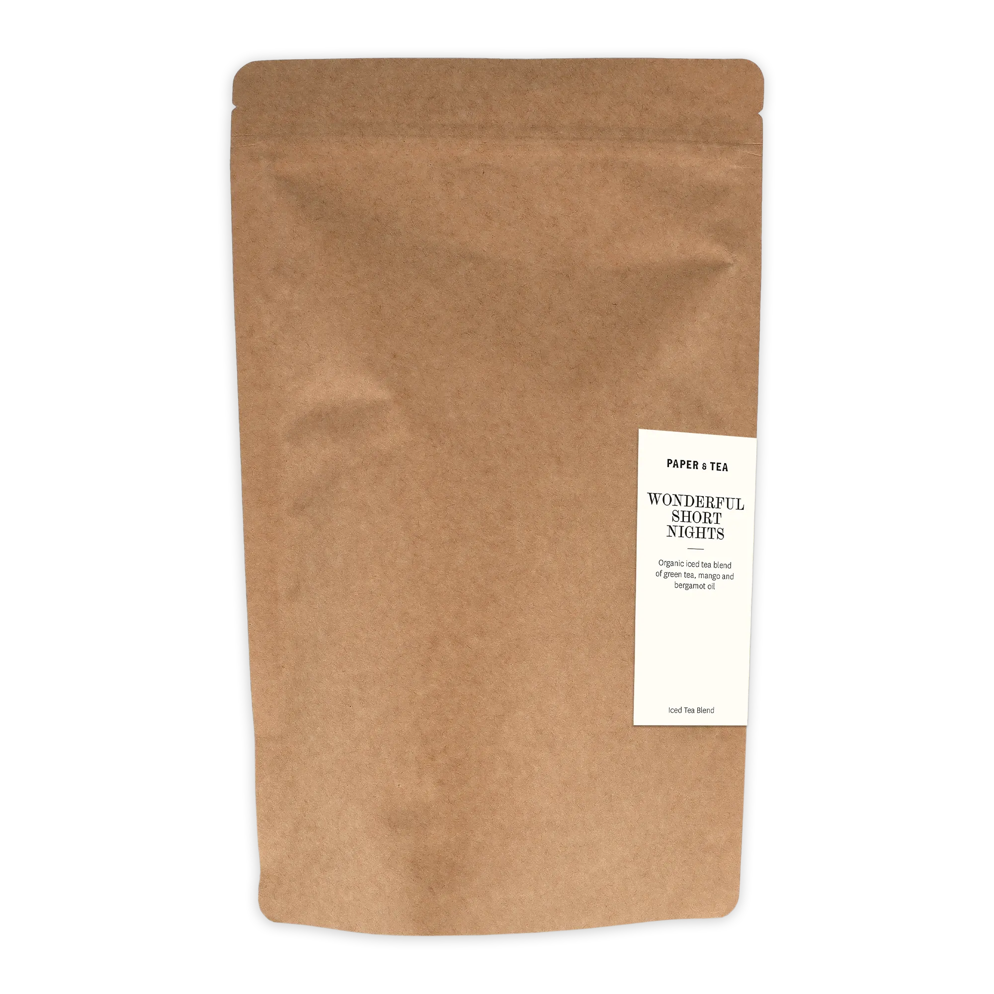 Braune Kraftpapierverpackung mit Etikett für Bio-Eistee-Mischung aus grünem Tee, Mango und Bergamotteöl.